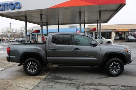 Used 2019  Toyota Tacoma 4WD Double Cab 5' Bed V6 &lpar;Natl&rpar; at Auto Finance Center near Matthews&comma; NC