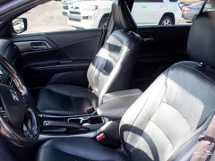 Used 2017  Honda Accord Sedan 4d Sport SE CVT at Auto Finance Center near Matthews&comma; NC