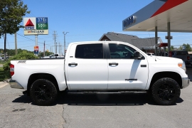 Used 2017  Toyota Tundra 4WD CrewMax 5&period;5' Bed 5&period;7L FFV &lpar;Natl&rpar; at Auto Finance Center near Matthews&comma; NC