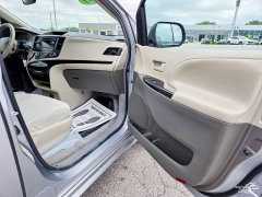 Used 2011  Toyota Sienna 5dr Van V6 LE FWD &lpar;Natl&rpar; at Auto Finance Center near Matthews&comma; NC