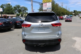Used 2019  Toyota Highlander V6 FWD &lpar;Natl&rpar; at Auto Finance Center near Matthews&comma; NC