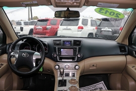 Used 2013  Toyota Highlander 4WD 4dr V6 (Natl) at Auto Finance Center near Matthews, NC