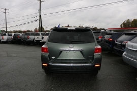 Used 2013  Toyota Highlander 4WD 4dr V6 (Natl) at Auto Finance Center near Matthews, NC