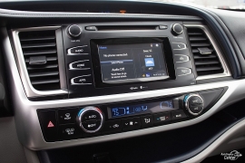 Used 2015  Toyota Highlander FWD 4dr V6 LE &lpar;Natl&rpar; at Auto Finance Center near Matthews&comma; NC