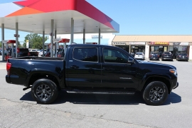 Used 2022  Toyota Tacoma 2WD Double Cab 5' Bed V6 AT &lpar;Natl&rpar; at Auto Finance Center near Matthews&comma; NC