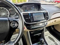 Used 2017  Honda Accord Sedan 4d EX-L at Auto Finance Center near Matthews&comma; NC