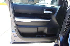 Used 2017  Toyota Tundra 4WD CrewMax 5&period;5' Bed 5&period;7L FFV &lpar;Natl&rpar; at Auto Finance Center near Matthews&comma; NC