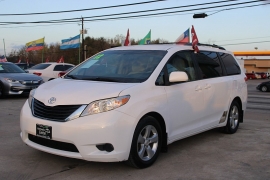 Used 2012  Toyota Sienna 5dr Van V6 LE FWD &lpar;Natl&rpar; at Auto Finance Center near Matthews&comma; NC
