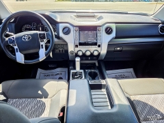 Used 2018  Toyota Tundra 4WD CrewMax 5&period;5' Bed 5&period;7L FFV &lpar;Natl&rpar; at Auto Finance Center near Matthews&comma; NC