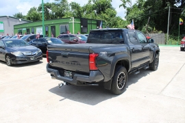 Used 2024  Toyota Tacoma 4WD Double Cab Bed &lpar;Natl&rpar; at Auto Finance Center near Matthews&comma; NC