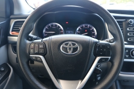 Used 2014  Toyota Highlander AWD 4dr V6 LE &lpar;Natl&rpar; at Auto Finance Center near Matthews&comma; NC
