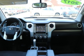 Used 2017  Toyota Tundra 4WD CrewMax 5&period;5' Bed 5&period;7L FFV &lpar;Natl&rpar; at Auto Finance Center near Matthews&comma; NC