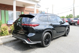 Used 2023  Toyota Highlander FWD &lpar;Natl&rpar; at Auto Finance Center near Matthews&comma; NC
