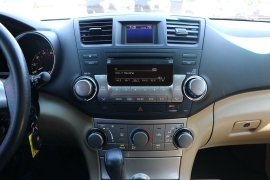 Used 2012 Toyota Highlander FWD 4dr I4 (Natl) at Auto Finance Center near Matthews, NC