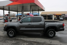 Used 2019  Toyota Tacoma 4WD Double Cab 5' Bed V6 &lpar;Natl&rpar; at Auto Finance Center near Matthews&comma; NC