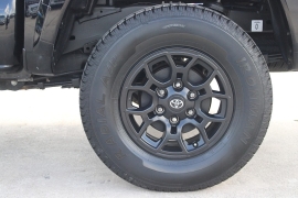Used 2020 Toyota Tacoma 2WD Double Cab 5' Bed V6 AT (Natl) at Auto Finance Center near Matthews, NC
