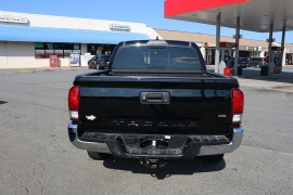 Used 2018  Toyota Tacoma Double Cab 5' Bed V6 4x4 &lpar;Natl&rpar; at Auto Finance Center near Matthews&comma; NC