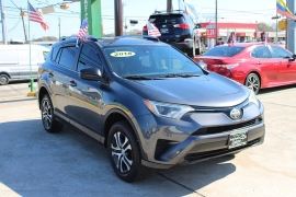 Used 2018  Toyota RAV4 LE FWD &lpar;Natl&rpar; at Auto Finance Center near Matthews&comma; NC