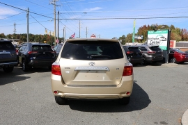 Used 2009  Toyota Highlander 4WD 4dr V6 Limited (Natl) at Auto Finance Center near Matthews, NC
