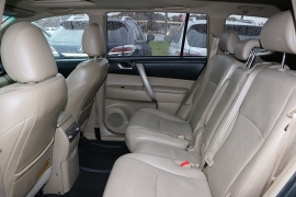 Used 2013  Toyota Highlander 4WD 4dr V6 (Natl) at Auto Finance Center near Matthews, NC