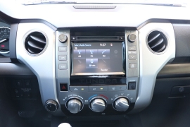 Used 2017  Toyota Tundra 4WD CrewMax 5&period;5' Bed 5&period;7L FFV &lpar;Natl&rpar; at Auto Finance Center near Matthews&comma; NC