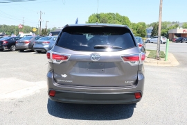 Used 2014  Toyota Highlander AWD 4dr V6 LE &lpar;Natl&rpar; at Auto Finance Center near Matthews&comma; NC