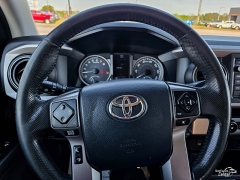 Used 2017  Toyota Tacoma Double Cab 6' Bed V6 4x2 AT &lpar;Natl&rpar; at Auto Finance Center near Matthews&comma; NC
