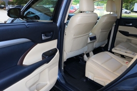 Used 2014 Toyota Highlander FWD 4dr V6 XLE (Natl) at Auto Finance Center near Matthews, NC