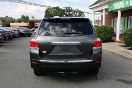 Used 2013 Toyota Highlander 4d SUV FWD at Auto Finance Center near Matthews, NC