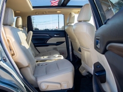 Used 2016  Toyota Highlander FWD 4dr V6 Limited &lpar;Natl&rpar; at Auto Finance Center near Matthews&comma; NC