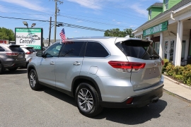 Used 2019  Toyota Highlander V6 FWD &lpar;Natl&rpar; at Auto Finance Center near Matthews&comma; NC