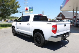 Used 2017  Toyota Tundra 4WD CrewMax 5&period;5' Bed 5&period;7L FFV &lpar;Natl&rpar; at Auto Finance Center near Matthews&comma; NC