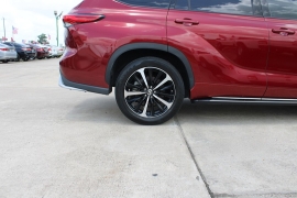 Used 2021  Toyota Highlander XSE FWD at Auto Finance Center near Matthews&comma; NC