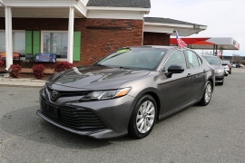 Used 2018  Toyota Camry Auto &lpar;Natl&rpar; at Auto Finance Center near Matthews&comma; NC