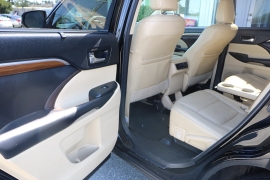 Used 2018 Toyota Highlander Limited V6 FWD (Natl) at Auto Finance Center near Matthews, NC