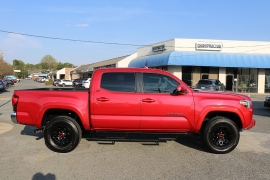 Used 2020  Toyota Tacoma 2WD Double Cab 5' Bed V6 AT &lpar;Natl&rpar; at Auto Finance Center near Matthews&comma; NC
