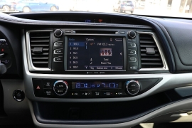 Used 2019  Toyota Highlander V6 FWD &lpar;Natl&rpar; at Auto Finance Center near Matthews&comma; NC