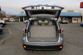 Used 2015  Toyota Highlander FWD 4dr V6 LE &lpar;Natl&rpar; at Auto Finance Center near Matthews&comma; NC