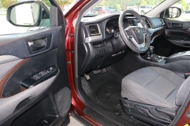 Used 2014 Toyota Highlander 4d SUV FWD LE at Auto Finance Center near Matthews, NC