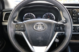 Used 2014 Toyota Highlander 4d SUV FWD LE at Auto Finance Center near Matthews, NC