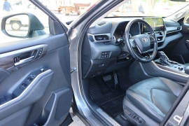 Used 2021  Toyota Highlander AWD &lpar;Natl&rpar; at Auto Finance Center near Matthews&comma; NC