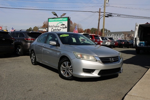 2015 Honda Accord LX's photo