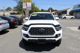 Used 2022  Toyota Tacoma 4WD Double Cab 5' Bed V6 &lpar;Natl&rpar; at Auto Finance Center near Matthews&comma; NC