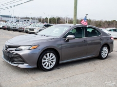 Used 2018  Toyota Camry Auto &lpar;Natl&rpar; at Auto Finance Center near Matthews&comma; NC