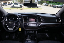 Used 2014 Toyota Highlander 4d SUV FWD LE at Auto Finance Center near Matthews, NC