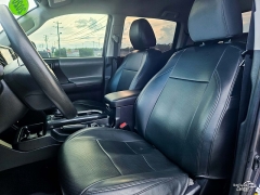 Used 2020  Toyota Tacoma 2WD Double Cab 5' Bed I4 AT &lpar;Natl&rpar; at Auto Finance Center near Matthews&comma; NC