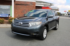 Used 2013 Toyota Highlander 4d SUV FWD at Auto Finance Center near Matthews, NC