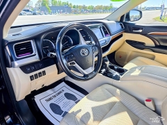 Used 2018  Toyota Highlander Limited V6 FWD &lpar;Natl&rpar; at Auto Finance Center near Matthews&comma; NC