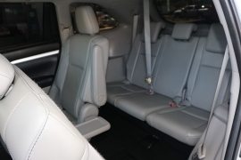 Used 2019  Toyota Highlander V6 FWD &lpar;Natl&rpar; at Auto Finance Center near Matthews&comma; NC