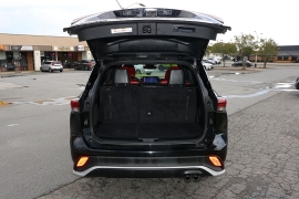 Used 2023  Toyota Highlander FWD &lpar;Natl&rpar; at Auto Finance Center near Matthews&comma; NC